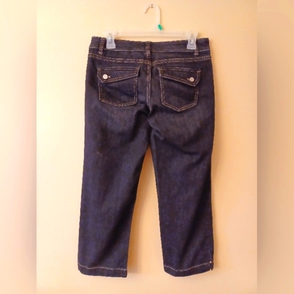 White house black market Blanc Jeans Capri size 2 - Picture 2 of 9